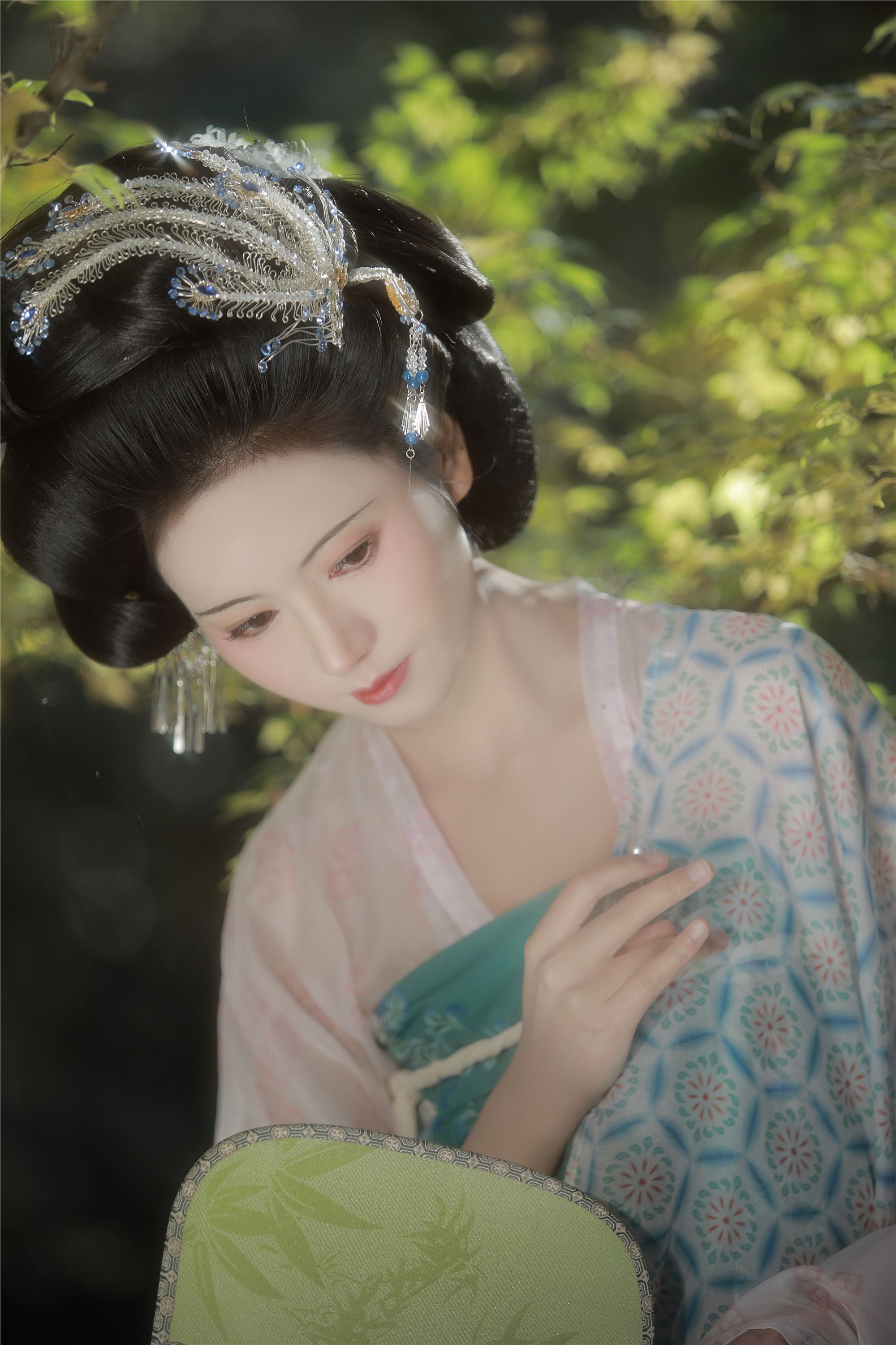 YITUYU艺图语 2025.01.25 橙黄橘绿时 瑜瑾